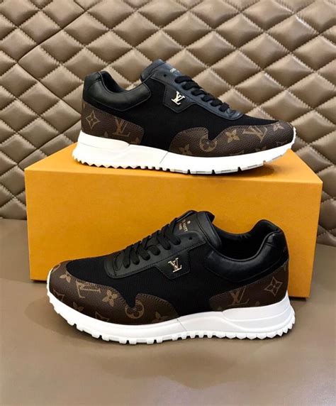 men's lv trainers black